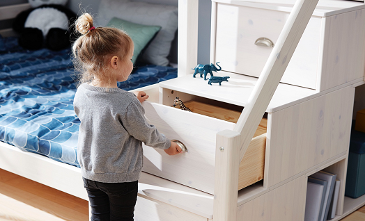 实木家具是否适合孩子使用？什么品牌款式好看